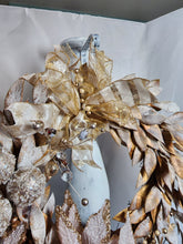 Load image into Gallery viewer, Chic Winter Wreath
